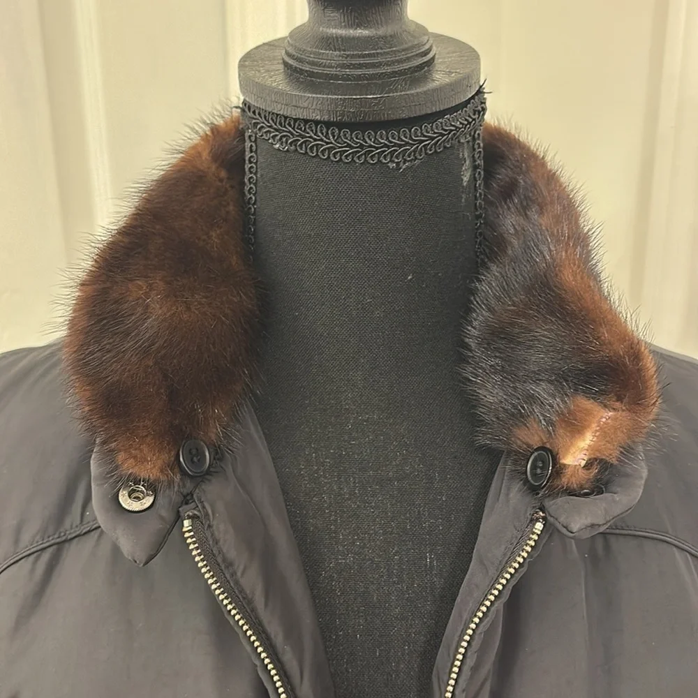 MaxMara Weekend Black Puffer Winter Coat Jacket with Fur Trim Women’s size 6 - Picture 4 of 12